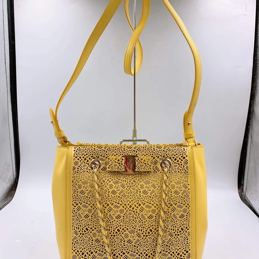 Salvatore Ferragamo two way bag 💯 percent authentic - Picture 11 of 16